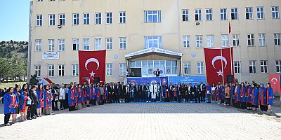 GÖKSUN UYGULAMALI BİLİMLER YÜKSEKOKULU VE GÖKSUN MESLEK YÜKSEKOKULUNDA MEZUNİYET COŞKUSU