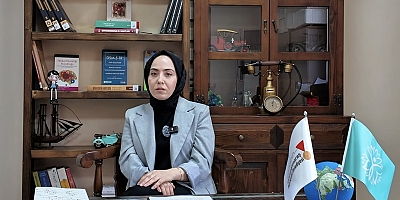 GÜÇLÜ AİLE İLİŞKİLERİNİN ANAHTARI: DİNLEMEK, ANLAMAK VE SAYGI GÖSTERMEK
