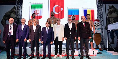 GÜREŞİN KALBİ KAHRAMANMARAŞ’TA ATTI TÜRK SPORCULAR TARİH YAZDI