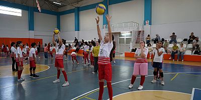 HAYDİ GENÇLER YAZ SPOR OKULLARINA!