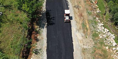 KAHRAMANMARAŞ BÜYÜKŞEHİR, ANDIRIN’DA YOL ÇALIŞMALARINI SÜRDÜRÜYOR