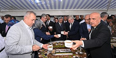 KAHRAMANMARAŞ BÜYÜKŞEHİR, BİNLERCE VATANDAŞI AŞURE BEREKETİNDE BULUŞTURDU