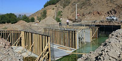 KAHRAMANMARAŞ BÜYÜKŞEHİR DADAĞLI KÖPRÜSÜ’NDE ÇALIŞMALARINA DEVAM EDİYOR