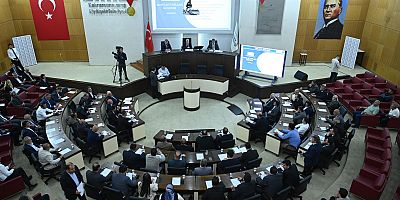KAHRAMANMARAŞ BÜYÜKŞEHİR’DE CANLI YAYINLANAN İLK MECLİS TOPLANTISI GERÇEKLEŞTİRİLDİ