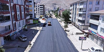 KAHRAMANMARAŞ BÜYÜKŞEHİR’DEN 4 İLÇEDE KAPSAMLI ASFALT HAMLESİ