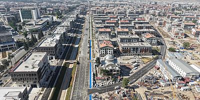 KAHRAMANMARAŞ BÜYÜKŞEHİR’DEN AZERBAYCAN MAHALLESİ’NDE ASFALT ÇALIŞMASI