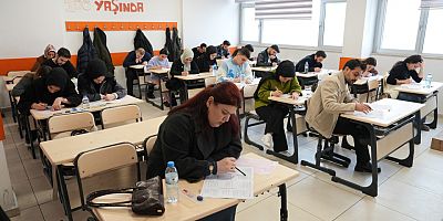 KAHRAMANMARAŞ BÜYÜKŞEHİR’DEN BAŞARIYA GİDEN YOLDA ÖĞRENCİLERE KPSS PROVASI