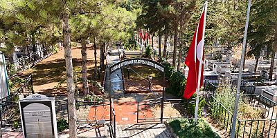 KAHRAMANMARAŞ BÜYÜKŞEHİR’DEN ELBİSTAN’DAKİ MEZARLIKLARA TİTİZ BAKIM