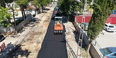 KAHRAMANMARAŞ BÜYÜKŞEHİR’DEN YENİ HAFTADA 17 FARKLI NOKTADA ASFALT SERİMİ