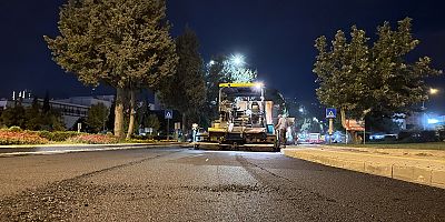KAHRAMANMARAŞ BÜYÜKŞEHİR’DEN YENİ HAFTADA 3 İLÇE 20 NOKTADA ASFALT MESAİSİ