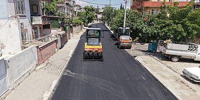KAHRAMANMARAŞ BÜYÜKŞEHİR, DULKADİROĞLU HAYDARBEY CADDESİNİ SICAK ASFALTLA BULUŞTURUYOR