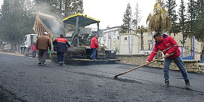 KAHRAMANMARAŞ BÜYÜKŞEHİR, DULKADİROĞLU’NDA ASFALT YENİLEME HAMLESİNE DURMAKSIZIN DEVAM EDİYOR
