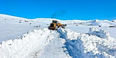 KAHRAMANMARAŞ BÜYÜKŞEHİR EKİPLERİ TEYAKKUZDA, YOLLAR AÇIK