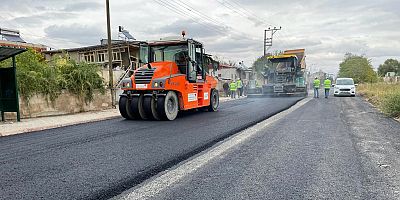 KAHRAMANMARAŞ BÜYÜKŞEHİR, ELBİSTAN’DA DARENDE CADDESİ’Nİ YENİLİYOR