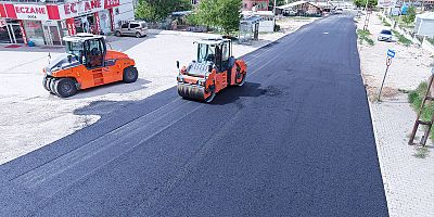 KAHRAMANMARAŞ BÜYÜKŞEHİR, ELBİSTAN DEVLET HASTANESİ YOLUNU SICAK ASFALTLA KAPLIYOR