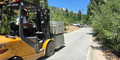 KAHRAMANMARAŞ BÜYÜKŞEHİR, GÖKSUN KIRSALINDA ULAŞIM KONFORUNU YÜKSELTİYOR