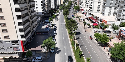 KAHRAMANMARAŞ BÜYÜKŞEHİR, İSMET KARAOKUR BULVARI’NDA YAYA TRAFİĞİNİ İYİLEŞTİRİYOR