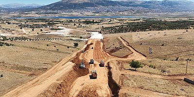 KAHRAMANMARAŞ BÜYÜKŞEHİR ÖNSEN’İN YENİ BULVARLARINDA ÇALIŞMALARINI SÜRDÜRÜYOR