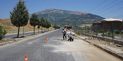 KAHRAMANMARAŞ BÜYÜKŞEHİR, ORGANİZE SANAYİ VE KAVLAKLI’NIN YOLUNU İYİLEŞTİRİYOR