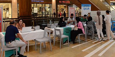 KAHRAMANMARAŞ BÜYÜKŞEHİR, TERCİH SÜRECİNDE DE ÜNİVERSİTE ADAYLARININ YANINDA