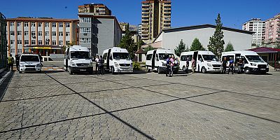 KAHRAMANMARAŞ BÜYÜKŞEHİR ZABITASI’NDAN ÖĞRENCİ SERVİSLERİNE SIKI DENETİM