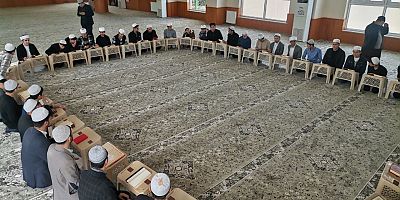 KAHRAMANMARAŞ FARUKİYE MEDRESESİ'NDE HAFIZLAR MUKABELE OKUYOR