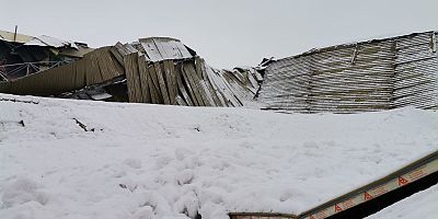 -KAHRAMANMARAŞ FUAR MERKEZİNİN ÇATISI ÇÖKTÜ