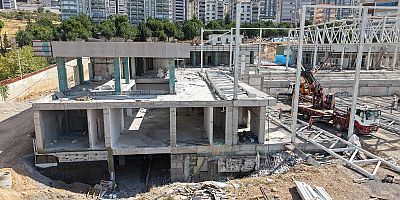 KAHRAMANMARAŞ GENÇLİK VE SPOR MERKEZİ YÜKSELİYOR