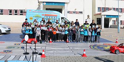 KAHRAMANMARAŞ İL JANDARMA KOMUTANLIĞI’NDAN TRAFİK GÜVENLİĞİ DENETİMİ: 22.648 ARAÇ KONTROL EDİLDİ