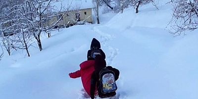 KAHRAMANMARAŞ’IN NURHAK İLÇESİNDE OKULLAR BİR GÜN DAHA TATİL EDİLDİ