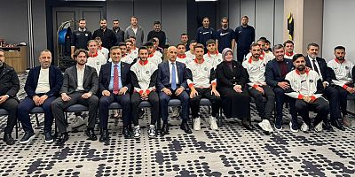 KAHRAMANMARAŞ MİLLETVEKİLLERİNDEN İSTİKLALSPOR’A MORAL ZİYARETİ
