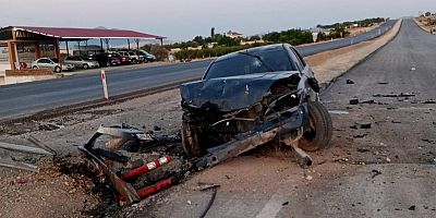 KAHRAMANMARAŞ'TA 2 OTOMOBİL ÇARPIŞTI 