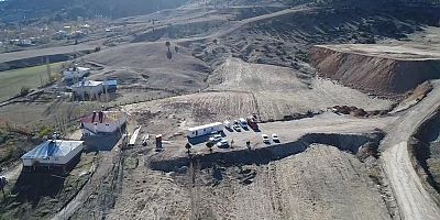KAHRAMANMARAŞ’TA BARAJ SAHASINDA KALAN 13 KONUT TAHLİYE EDİLDİ