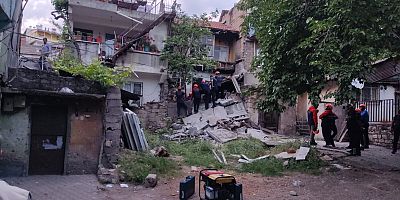 KAHRAMANMARAŞ TA BİNA ÇÖKTÜ 