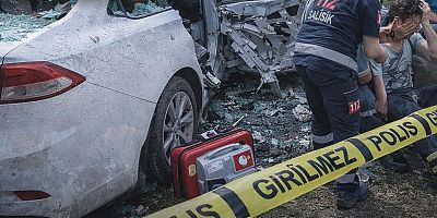 KAHRAMANMARAŞ’TA ÇAKMAK GAZI BOMBA GİBİ PATLADI: 3 YARALI