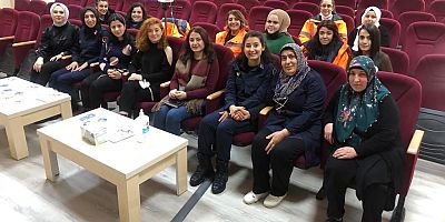 KAHRAMANMARAŞ’TA ÇALIŞAN KADINLARA KADES ANLATILDI