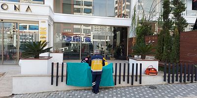 KAHRAMANMARAŞ’TA CAM SİLERKEN AŞAĞI DÜŞEN KADIN ÖLDÜ