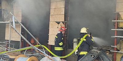 KAHRAMANMARAŞ’TA DEPO YANGINI