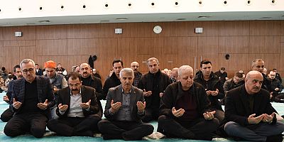 KAHRAMANMARAŞ’TA DEPREMDE HAYATINI KAYBEDEN VATANDAŞLAR DUALARLA YÂD EDİLDİ