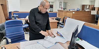 KAHRAMANMARAŞ’TA DEPREMDE OLUŞAN KAYIKLIKLAR MERCEK ALTINDA
