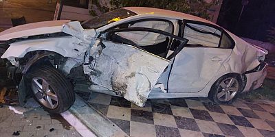 KAHRAMANMARAŞ’TA EHLİYETSİZ SÜRÜCÜ KAZAYA NEDEN OLDU: 2 YARALI 