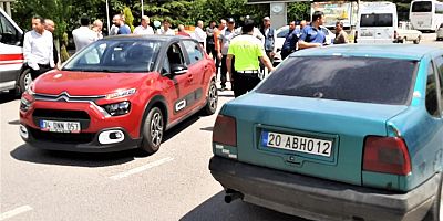 KAHRAMANMARAŞ’TA İKİ OTOMOBİL ÇARPIŞTI: 2 YARALI