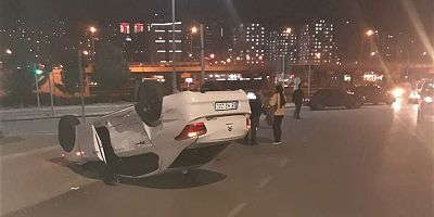 Kahramanmaraş’ın Onikişubat ilçesinde iki otomobilin çarpışması sonucu yaşanan trafik kazasında 3 kişi yaralandı.