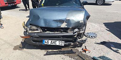 -KAHRAMANMARAŞ’TA İKİ OTOMOBİL ÇARPIŞTI: 5 YARALI