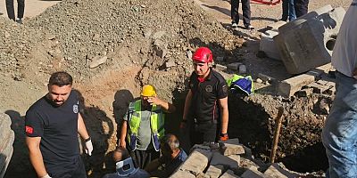 KAHRAMANMARAŞ'TA İŞÇİ GÖÇÜK ALTINDA KALDI 