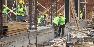 KAHRAMANMARAŞ'TA İŞÇİLER, 1 MAYIS'TA DEPREMZEDELER İÇİN TATİL YAPMADI