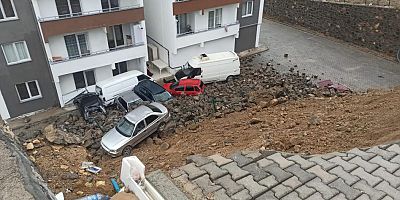 KAHRAMANMARAŞ’TA İSTİNAT DUVARI ÇÖKT