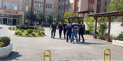 KAHRAMANMARAŞ’TA KABLO HIRSIZLARI TUTUKLANDI