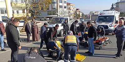 KAHRAMANMARAŞ’TA KAMYONET İLE SEPETLİ MOTOSİKLET ÇARPIŞTI: 2 YARALI