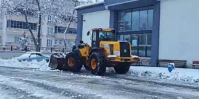 KAHRAMANMARAŞ’TA KARLA MÜCADELE DEVAM EDİYOR